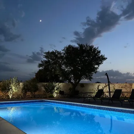 Iris Holiday home
