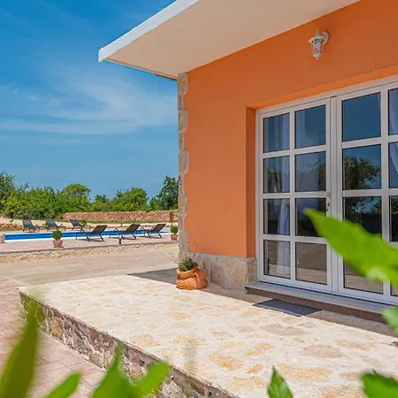 Iris Holiday home *